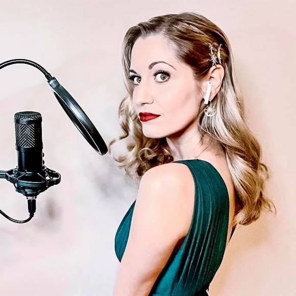 Meet your Posher, Alexandra - Picture 1 of 1